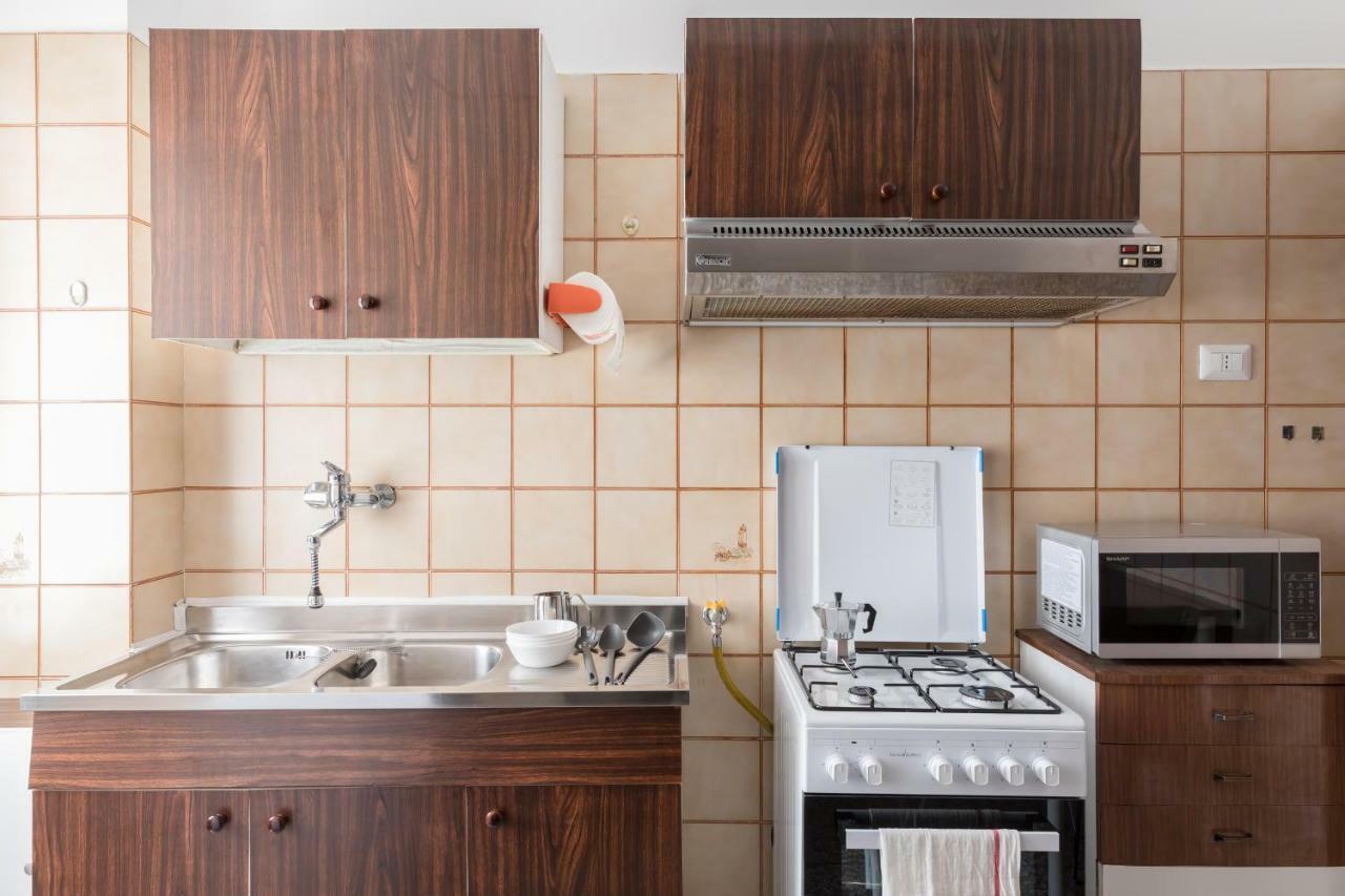 Hortis Apartment, 5 Persone, 2 Camere, Balcone, Metro C E Tram Per Il Centro Apartamento